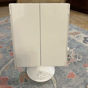 iHome White Tri-Fold Vanity Mirror with Bluetooth